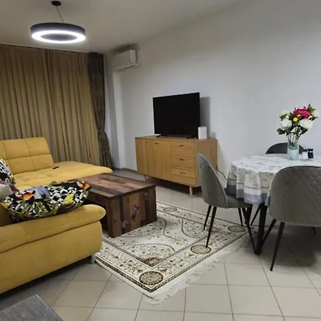 Sunny Blue Perl Apartment *